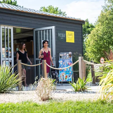 Kemping Confort 17 *